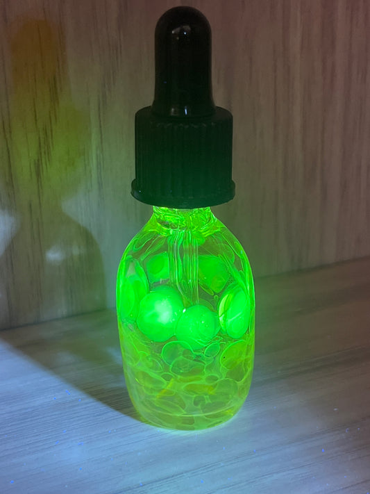 Larry OG Vial @manifest with UV